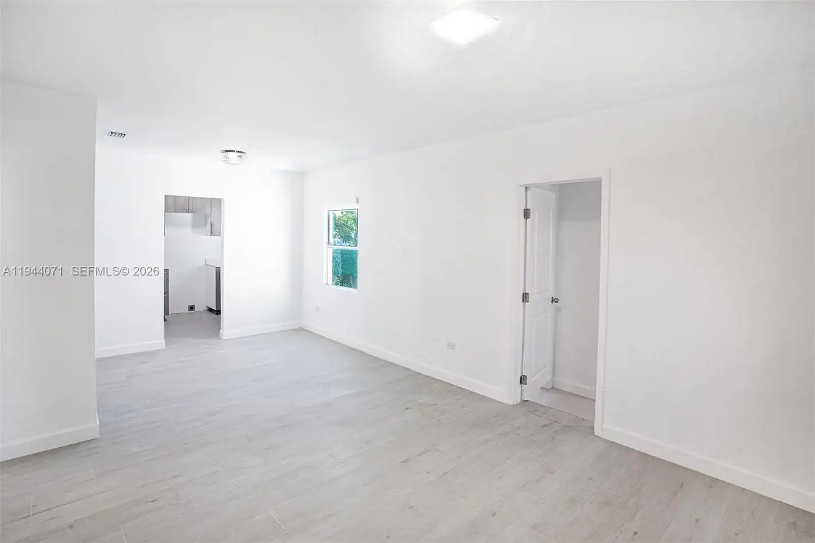 2620 SW 9th St, Miami FL 33135 photo 4