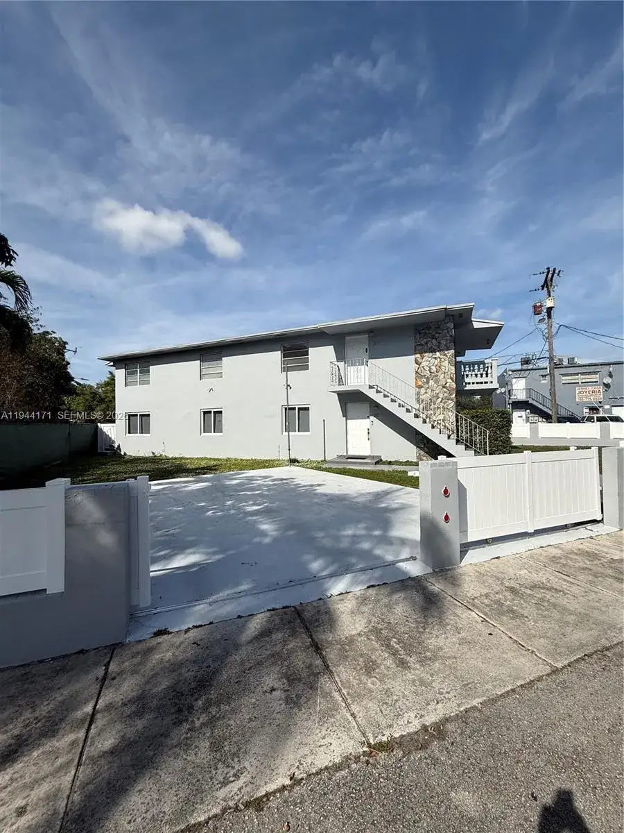 22 SW 55th Ave Rd # U, Miami FL 33134
