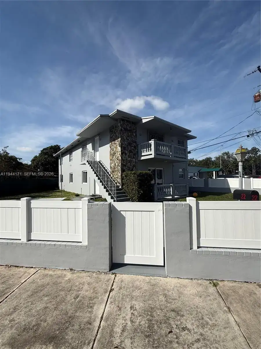 22 SW 55th Ave Rd # U, Miami FL 33134 photo 2