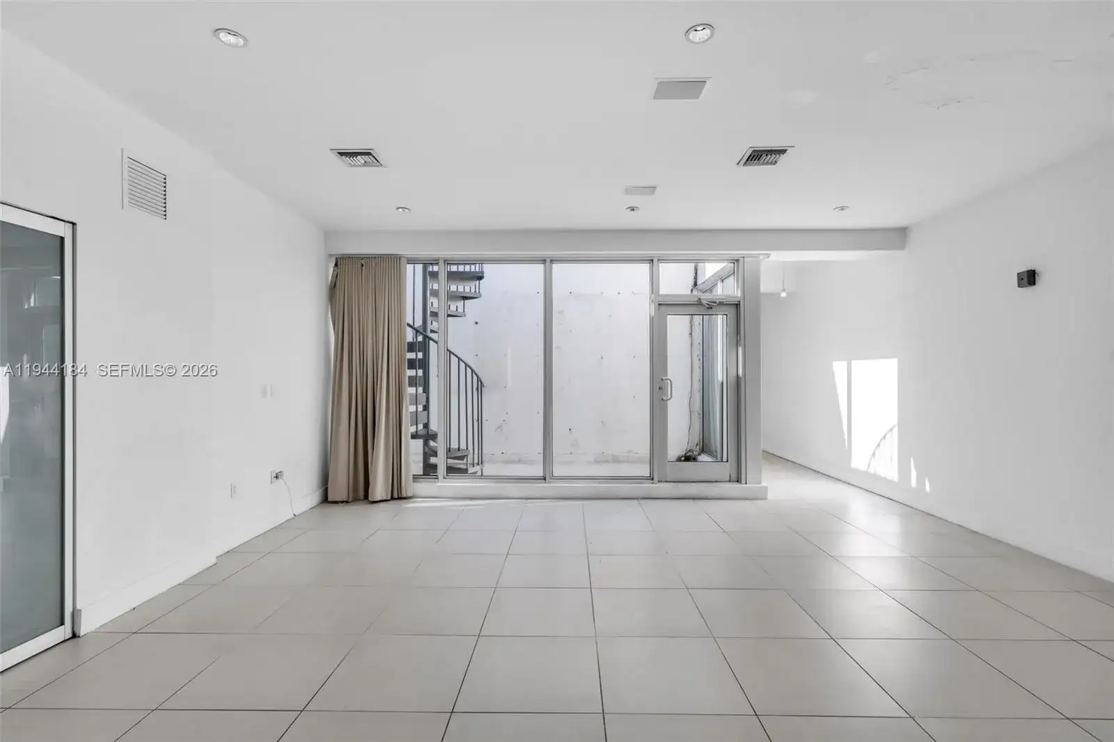 229 8th St # C, Miami Beach FL 33139 photo 3