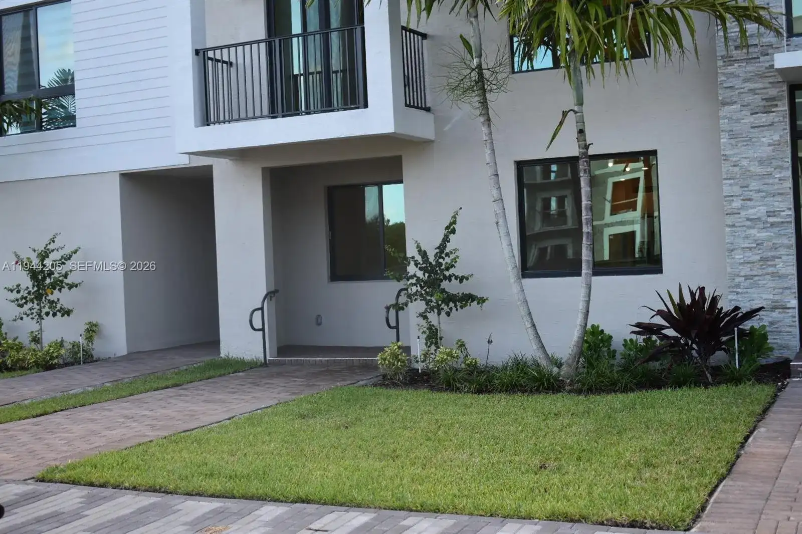 4640 NW 84th Ave # 16, Doral FL 33166 photo 2