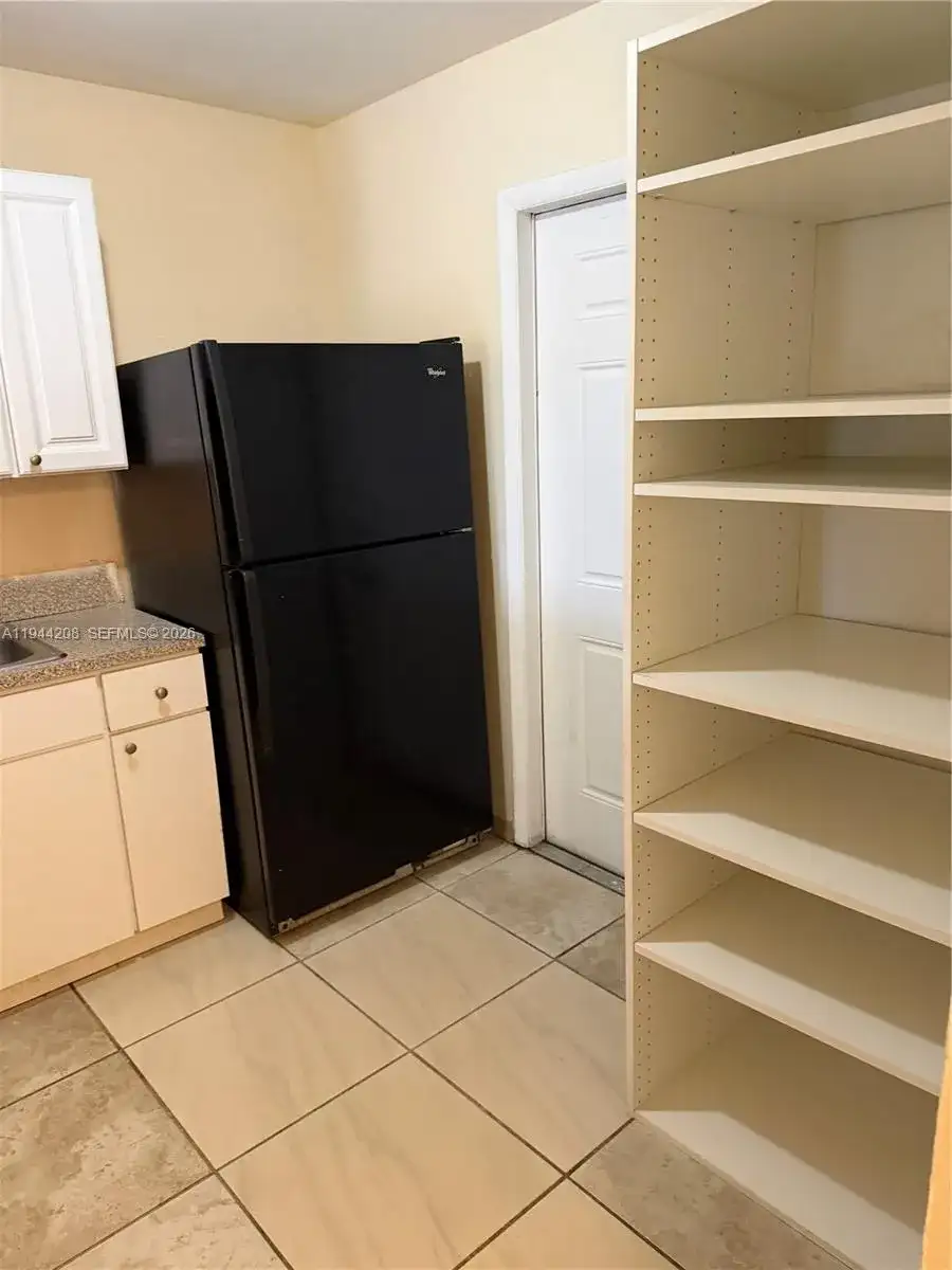 15221 NE 6th Ave # A302, Miami FL 33162 photo 3