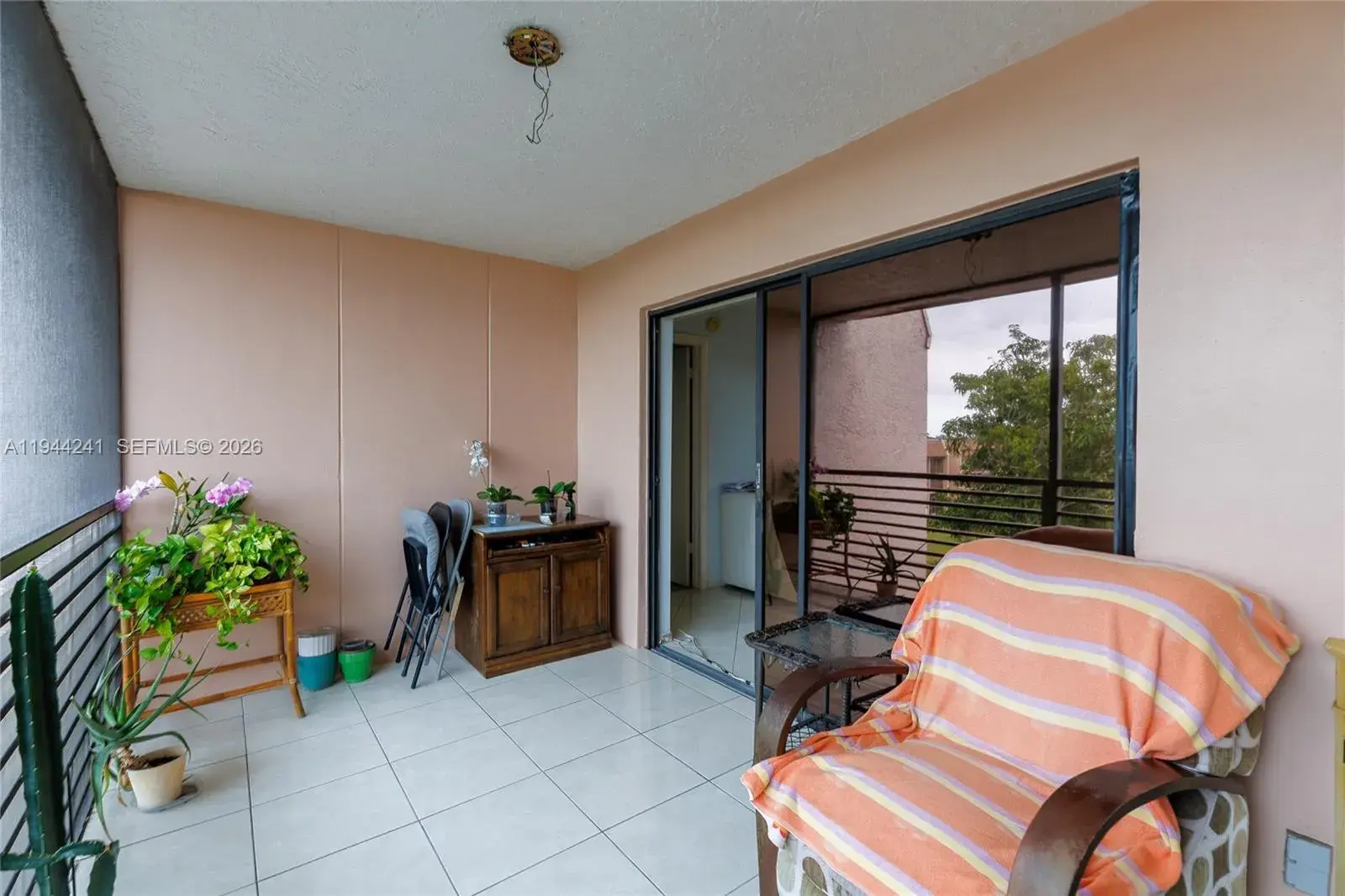 2981 N Nob Hill Rd # 406, Sunrise FL 33322