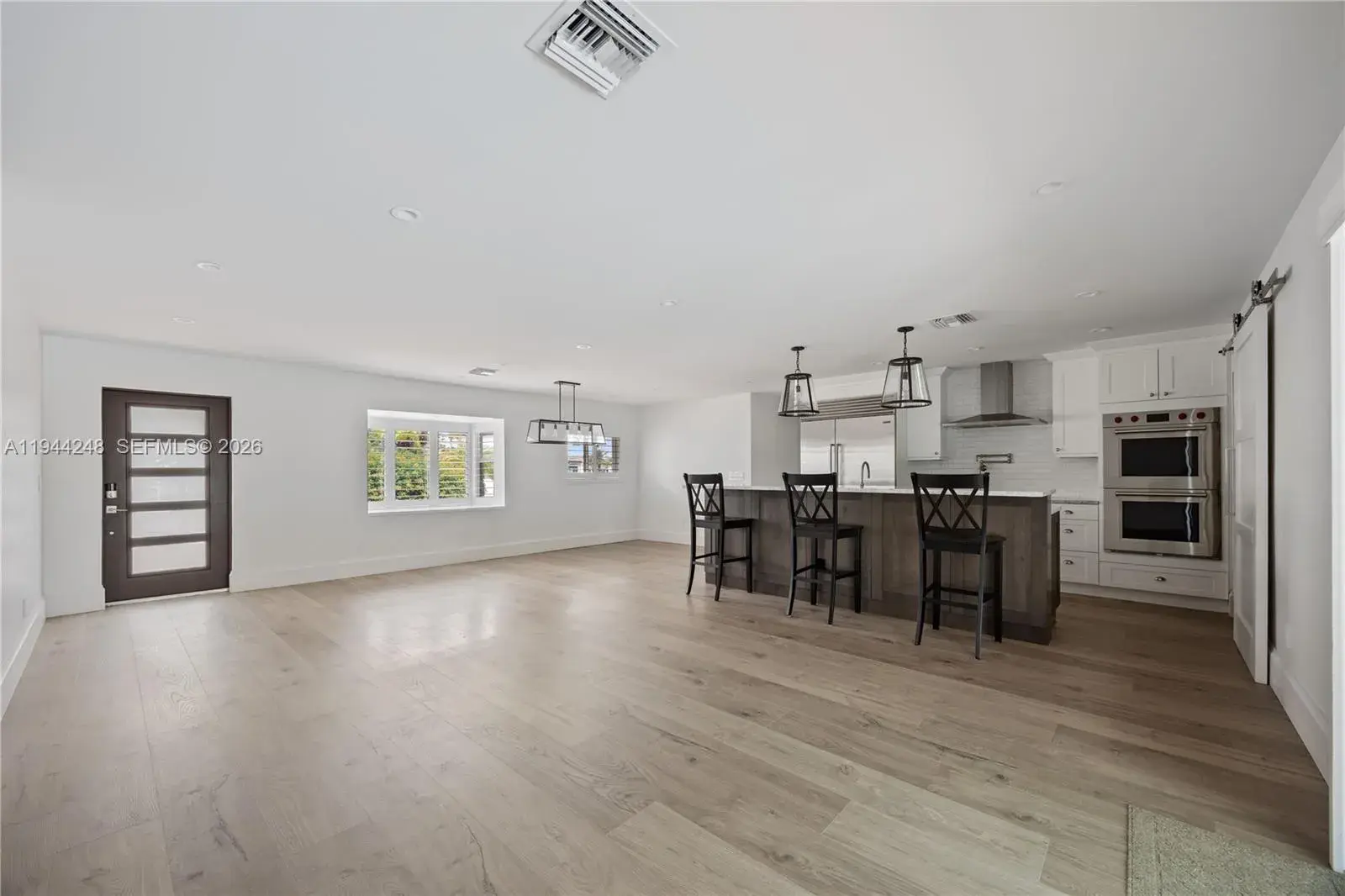 2530 NE 48th St, Lighthouse Point FL 33064