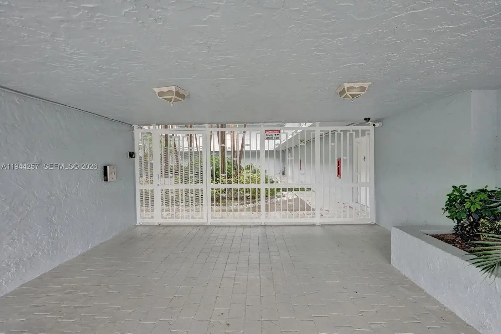 505 S Pine Island Rd # 405B, Plantation FL 33324 photo 4