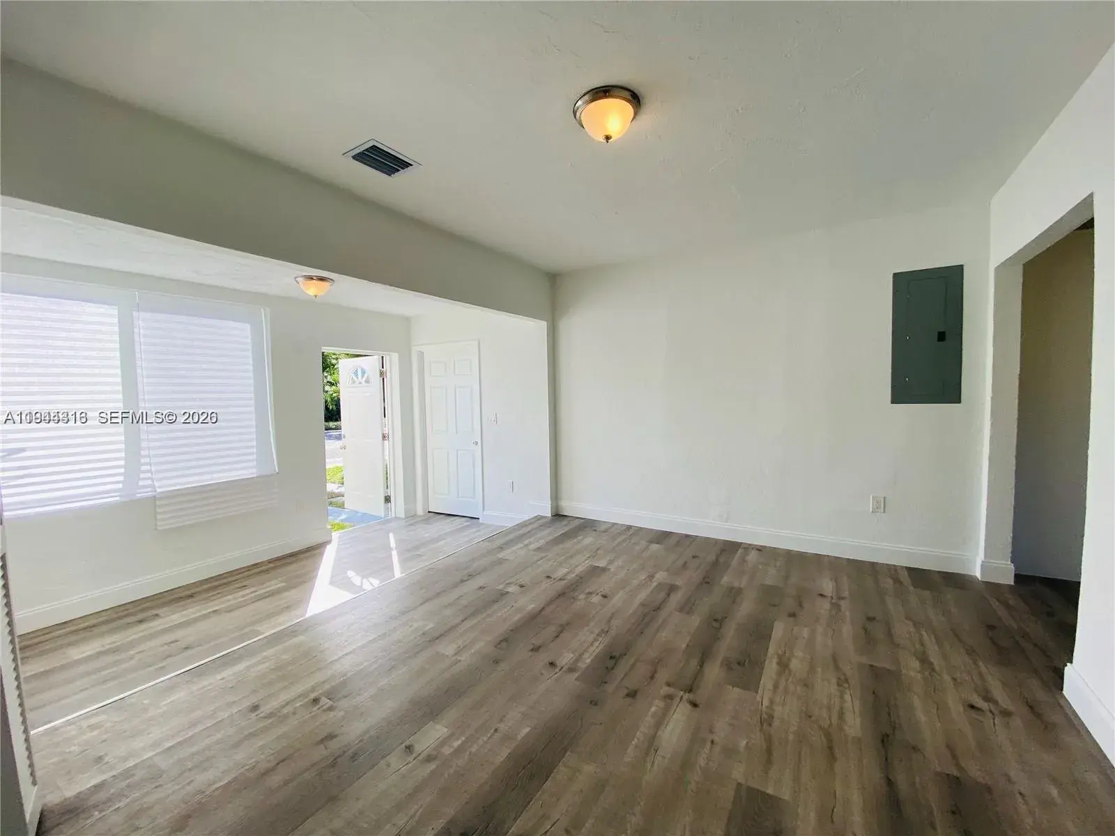 915 NW 59th St, Miami FL 33127