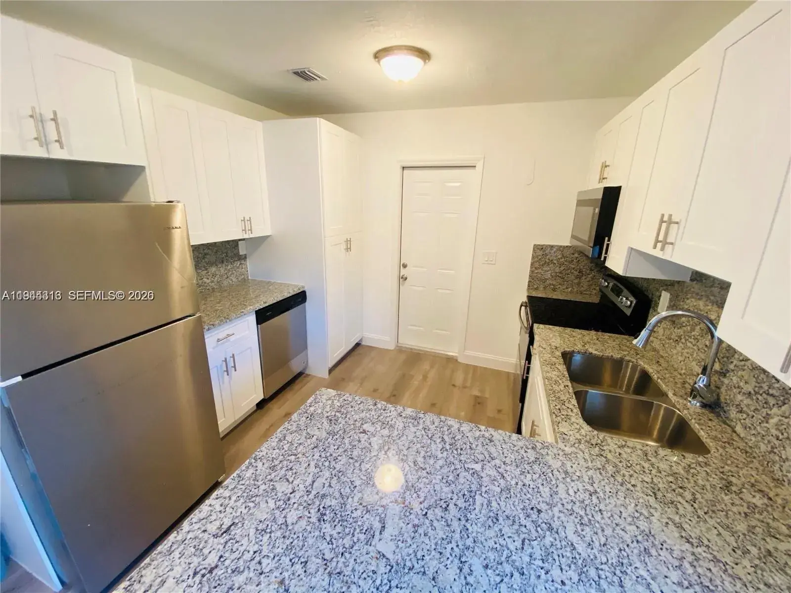 915 NW 59th St, Miami FL 33127