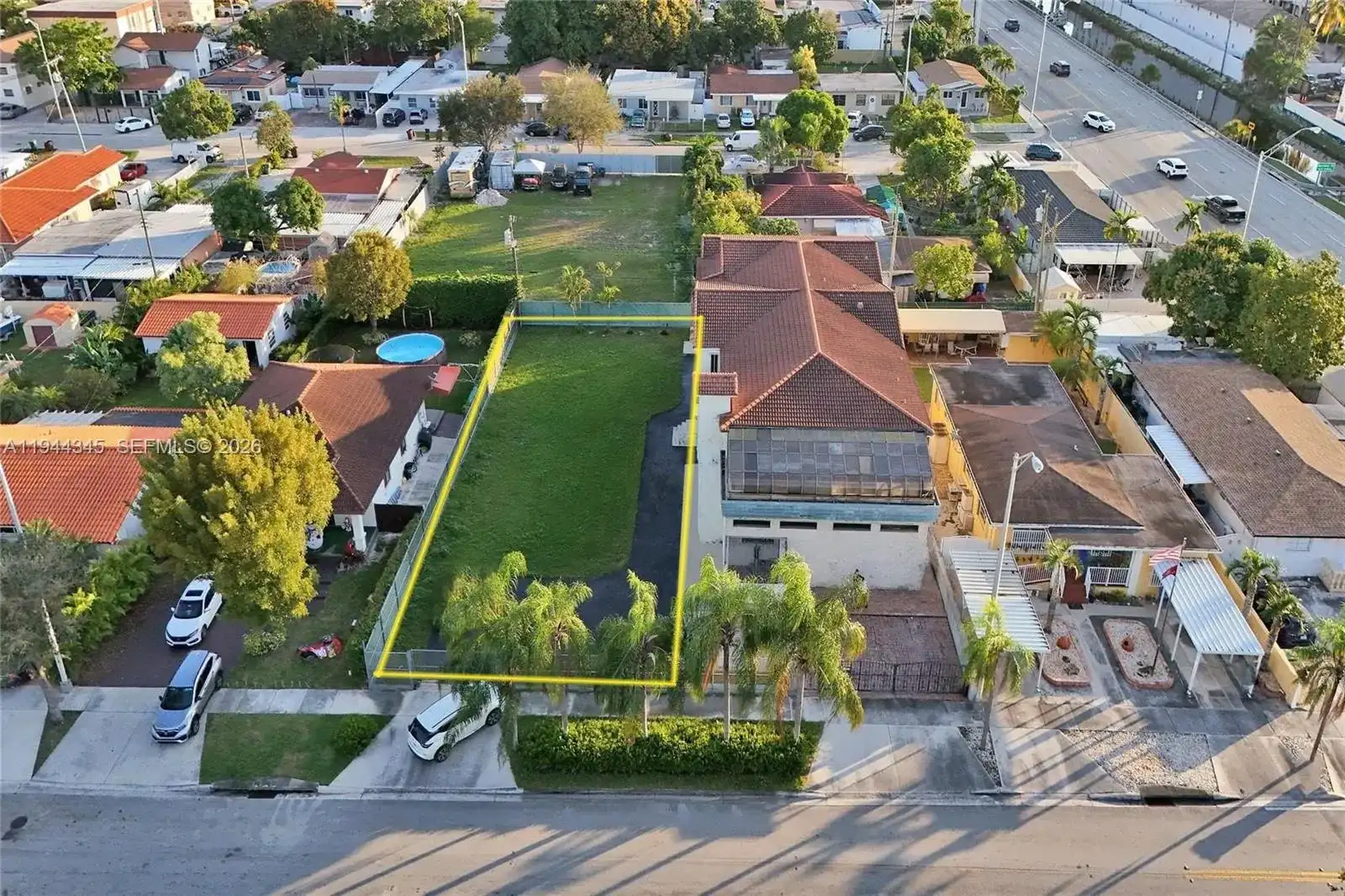 358 W 12 street, Hialeah FL 33010