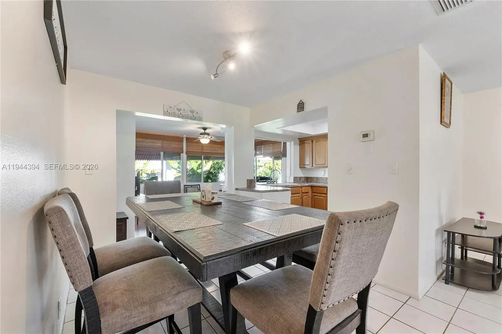 5011 NW 51st St, Tamarac FL 33319 photo 4