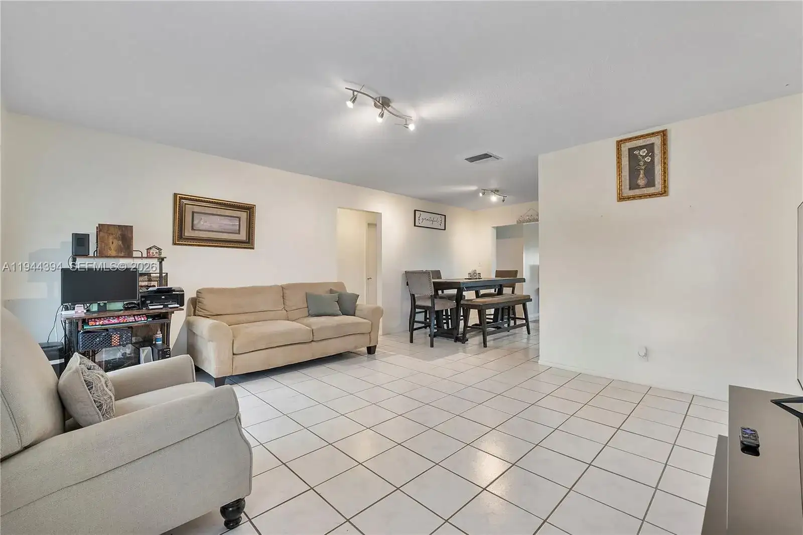 5011 NW 51st St, Tamarac FL 33319 photo 5