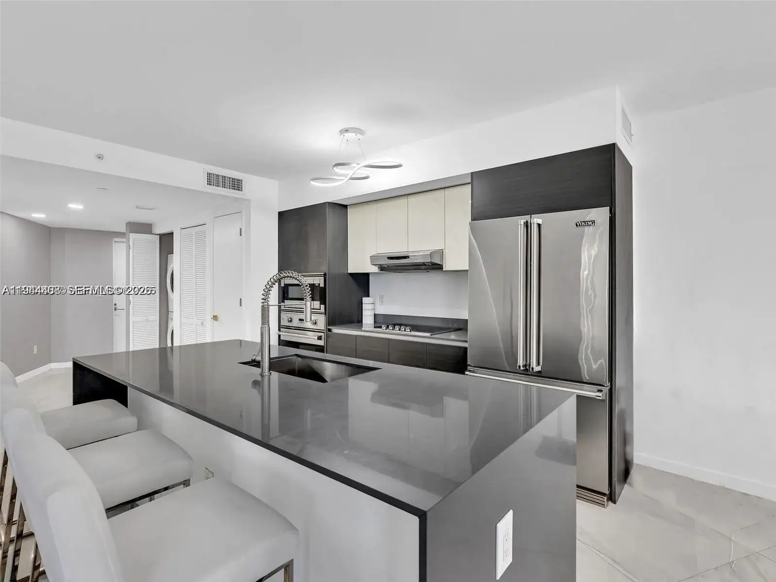 9821 E Bay Harbor Dr # 302, Bay Harbor Islands FL 33154