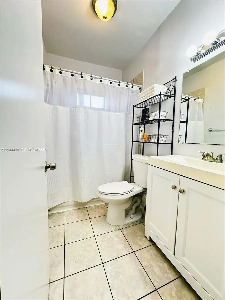 1821 NW 33rd St, Miami FL 33142 photo 3