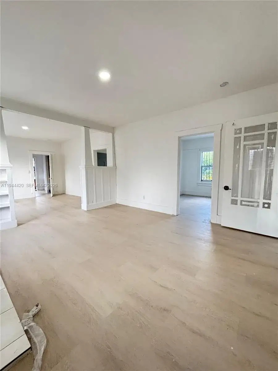 2035 NW 26th St # 0, Miami FL 33142 photo 2