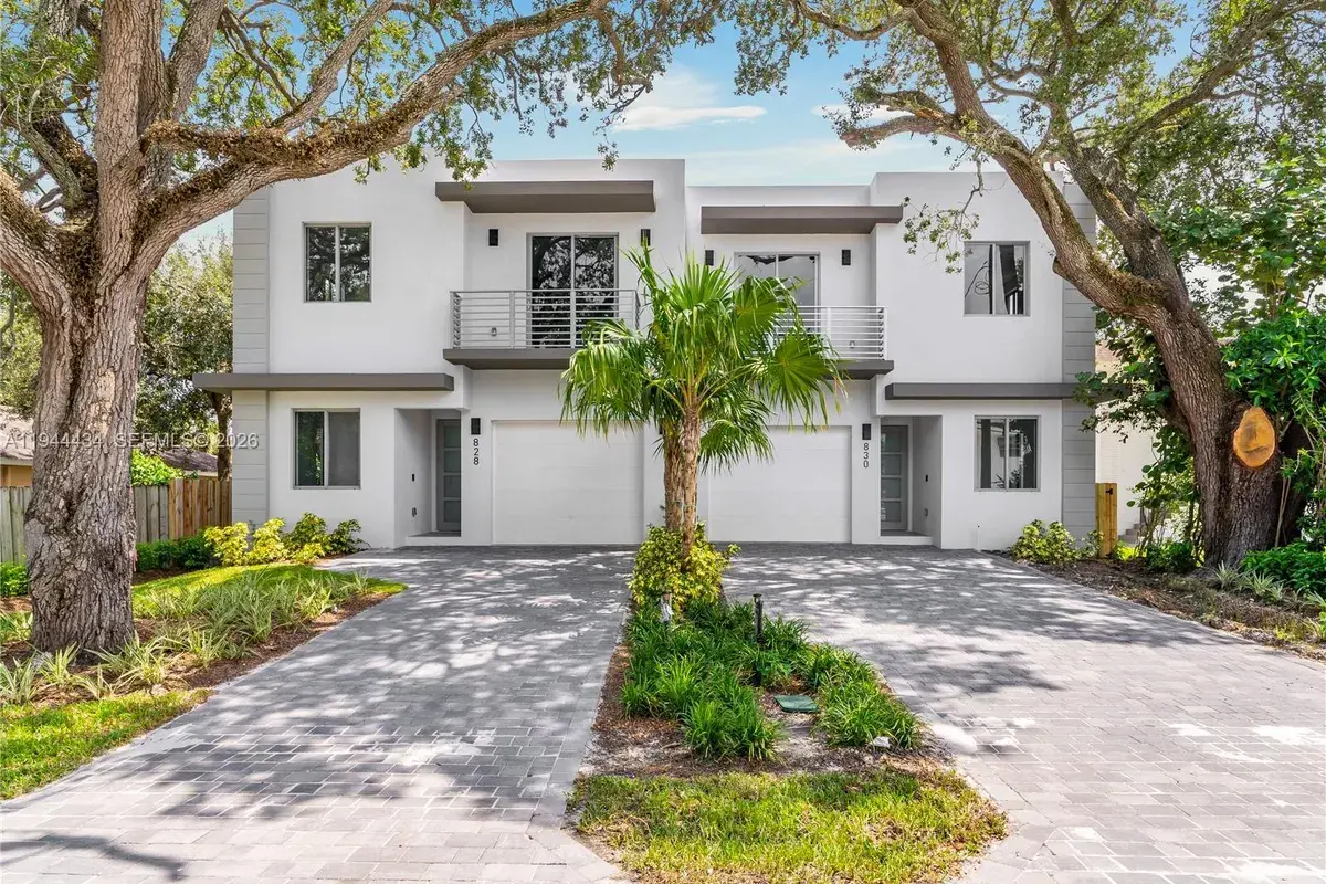 830 SW 30th St, Fort Lauderdale FL 33315