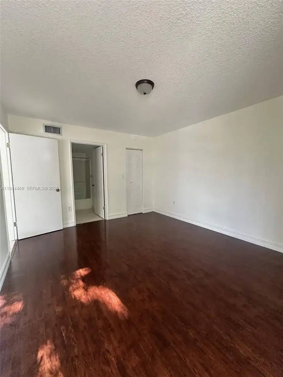 7125 NW 186th St # B208, Hialeah FL 33015 photo 4