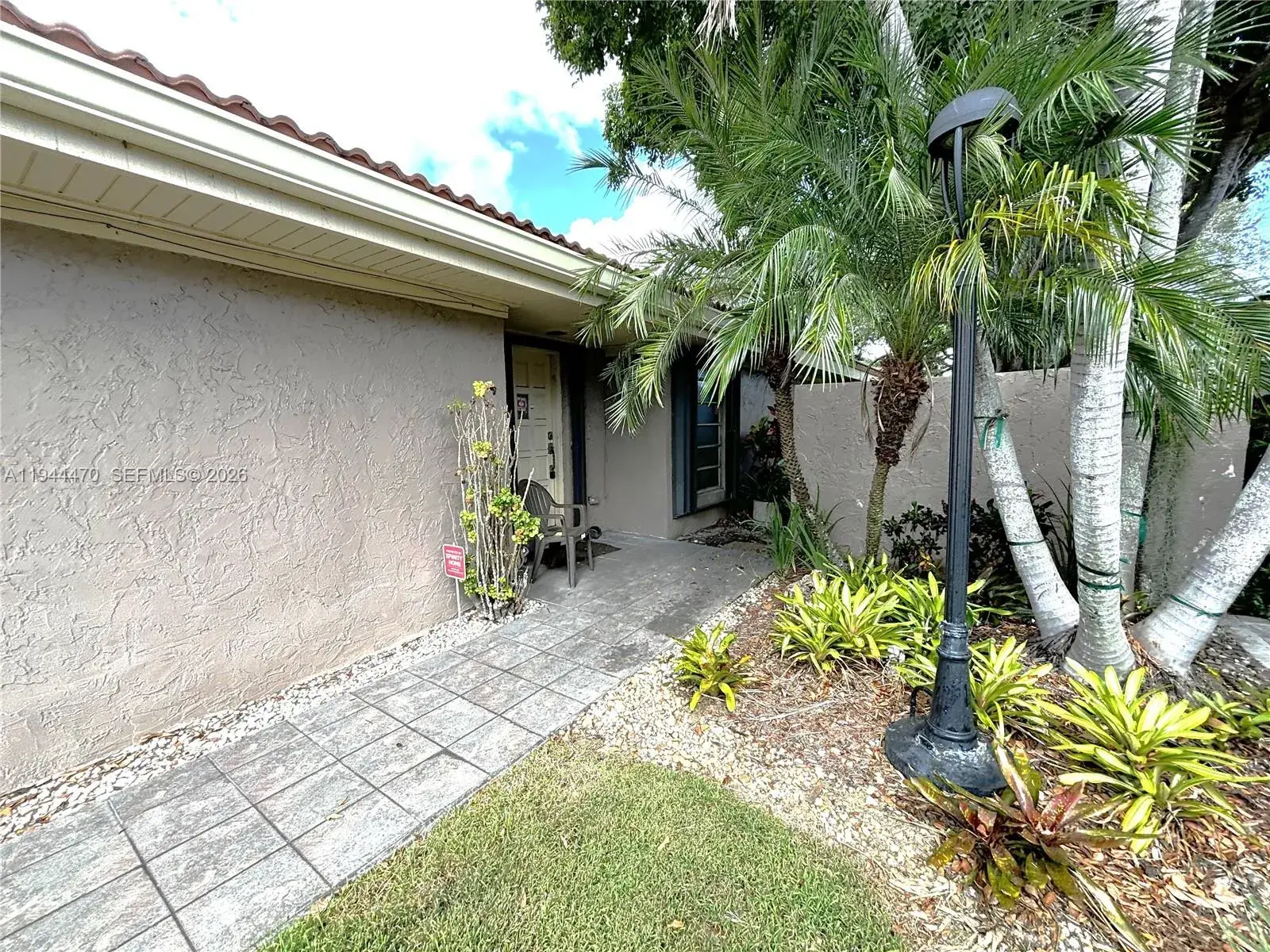 2001 S Saint Andrews Rd # 121, Hollywood FL 33021