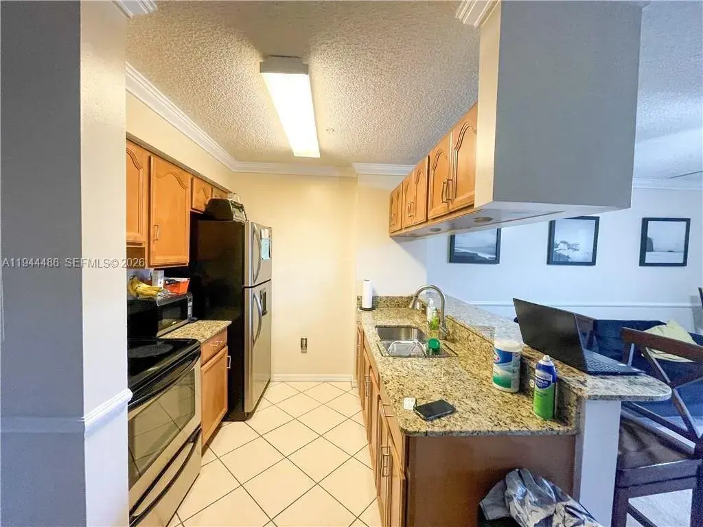 470 S Park Rd # 306, Hollywood FL 33021
