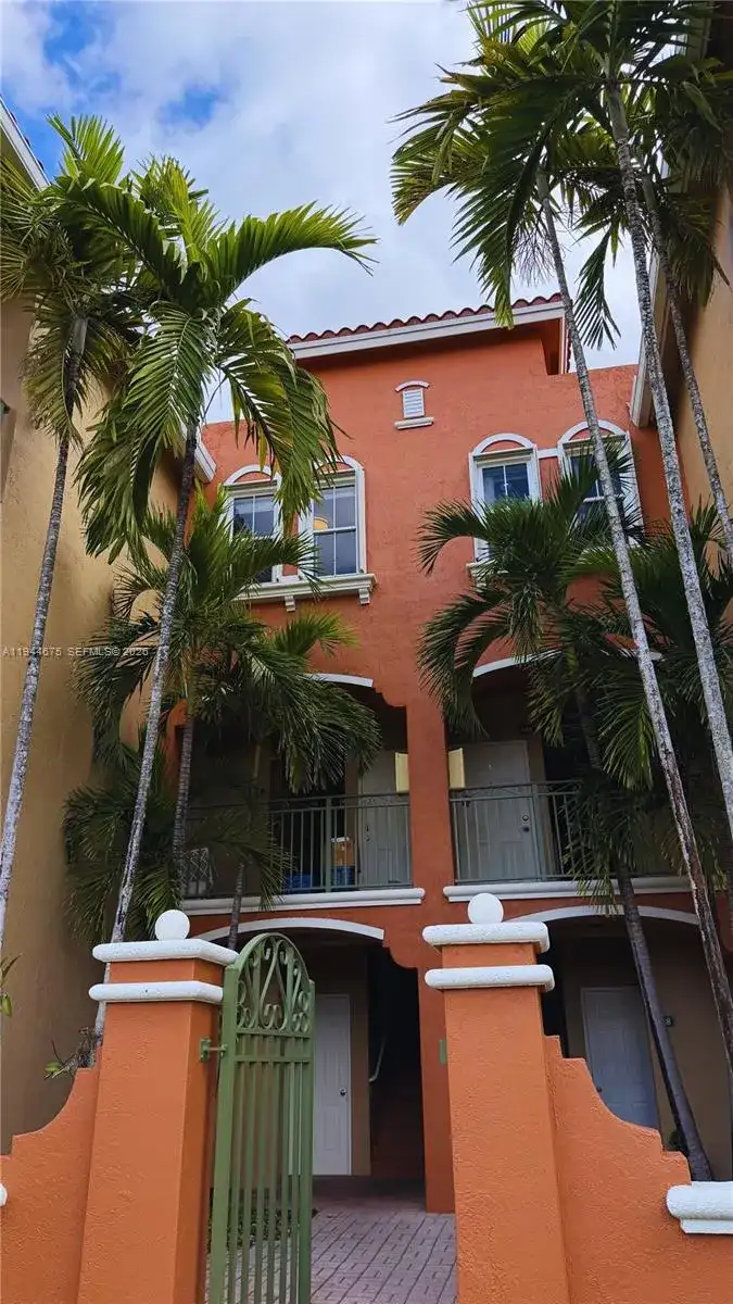6440 NW 114th Ave # 437, Doral FL 33178 photo 4