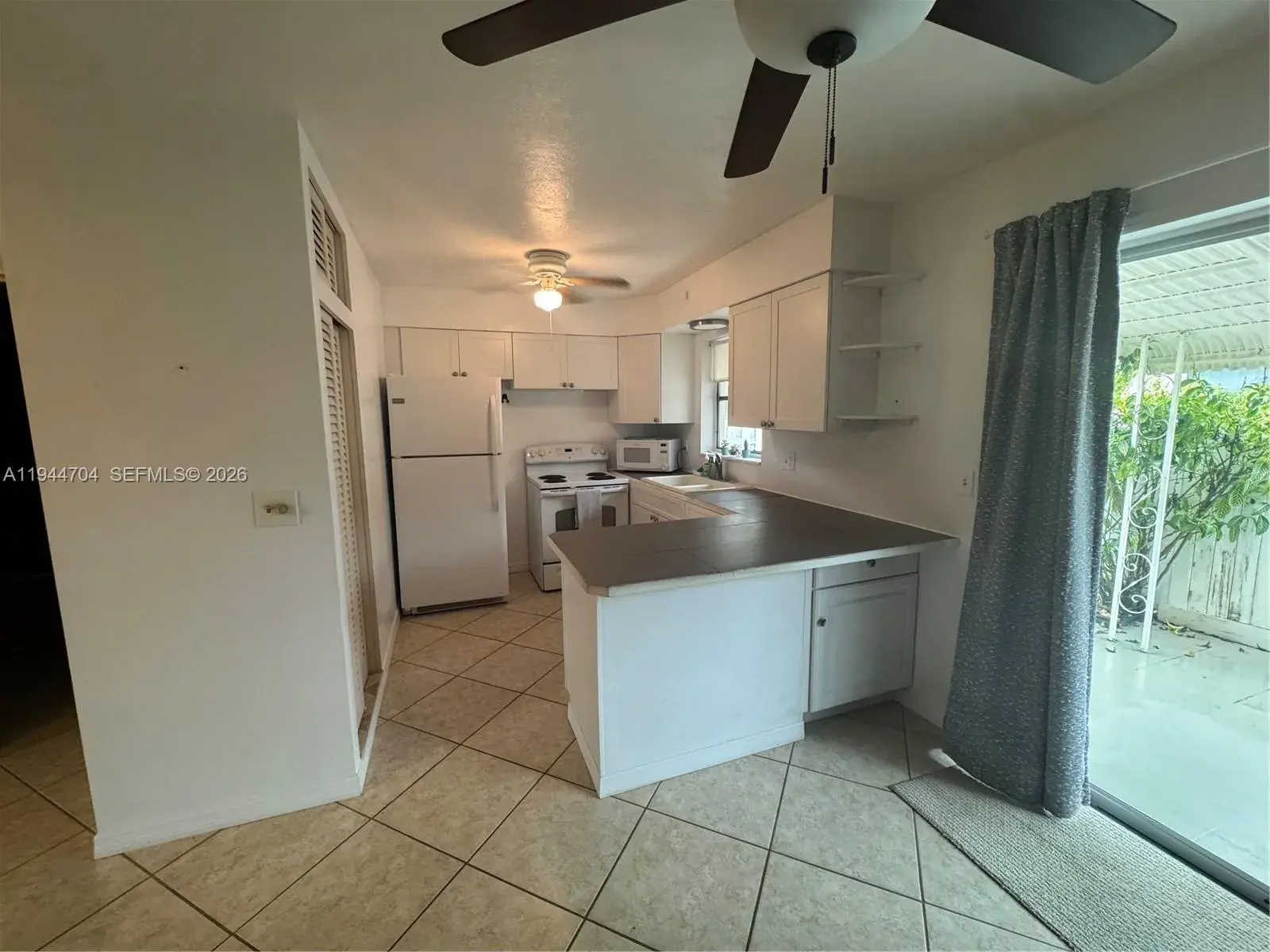 2241 Monroe St # 8, Hollywood FL 33020