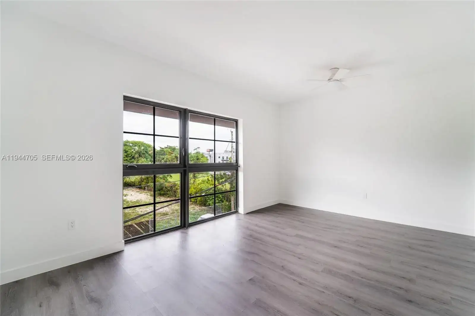 1165 NW 8th Ave # 101, Miami FL 33136 photo 3