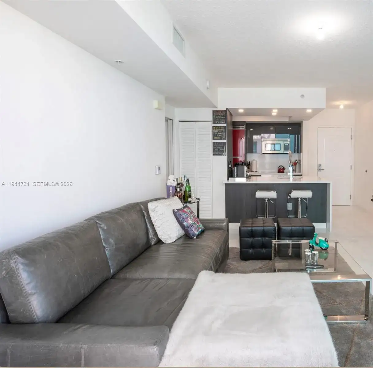 110 Washington Ave # 1722, Miami Beach FL 33139 photo 2