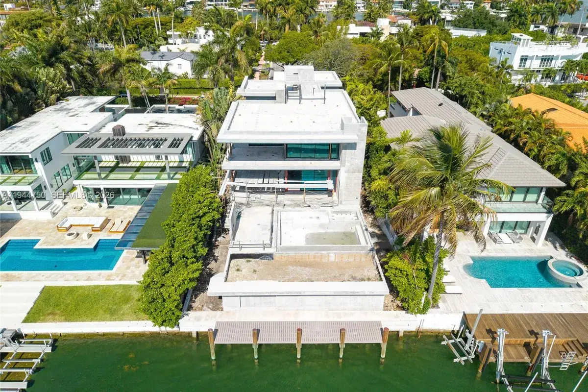 333 E Rivo Alto Dr, Miami Beach FL 33139