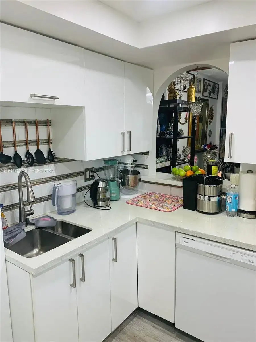 1333 E Hallandale Beach Blvd # 131, Hallandale Beach FL 33009 photo 4