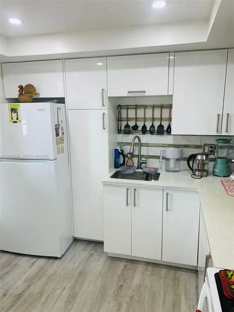 1333 E Hallandale Beach Blvd # 131, Hallandale Beach FL 33009 photo 5