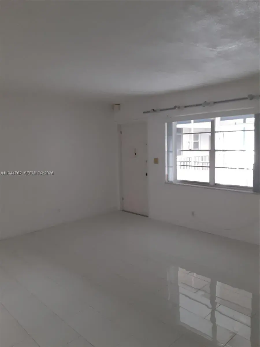 1943 Monroe St # 306A, Hollywood FL 33020