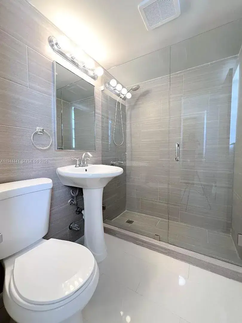 1007 SE 2nd Ct # 7, Fort Lauderdale FL 33301
