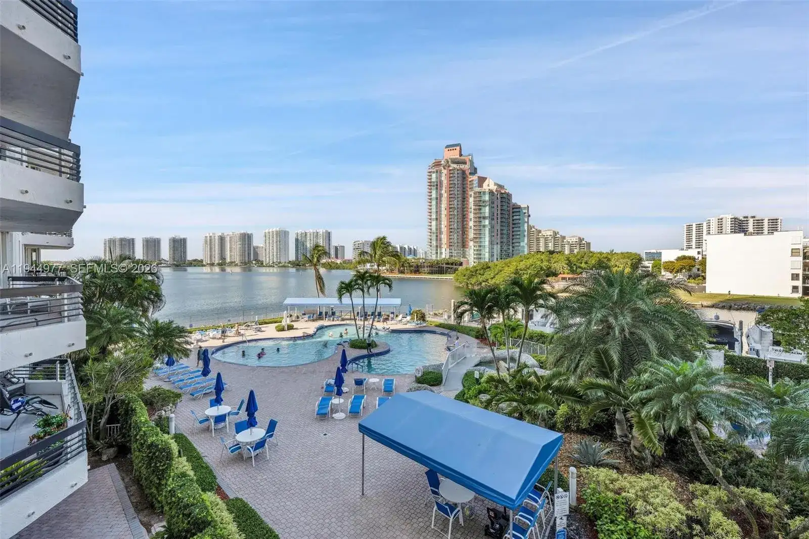 3530 Mystic Pointe Dr # 303, Aventura FL 33180 photo 5