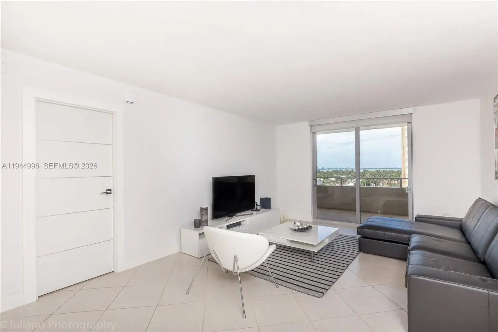 5555 Collins Ave # 9U, Miami Beach FL 33140 photo 2