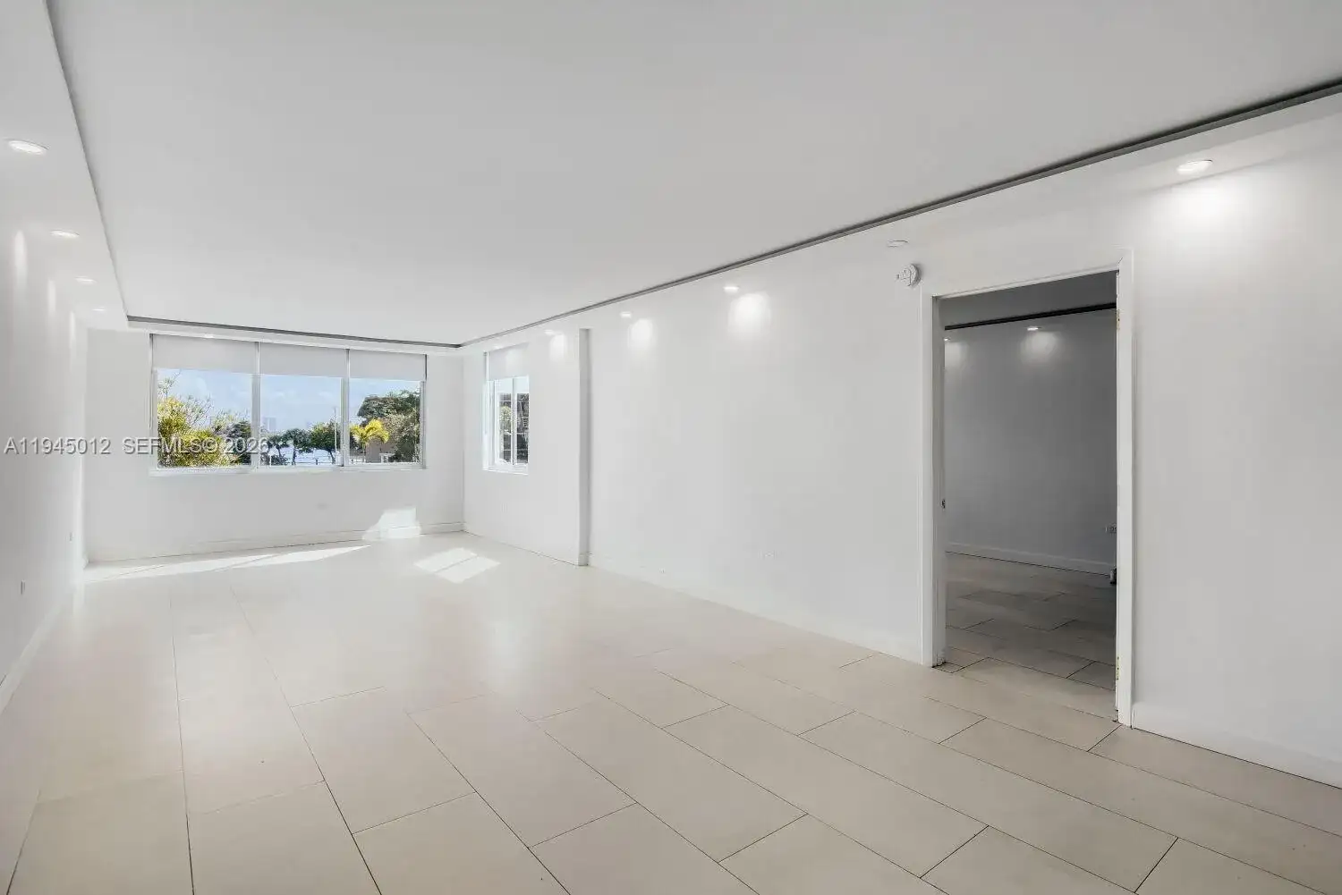 441 NE 195th St # 205, Miami FL 33179 photo 4
