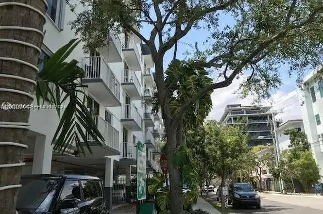 126 SW 17th Rd # 507, Miami FL 33129 photo 2