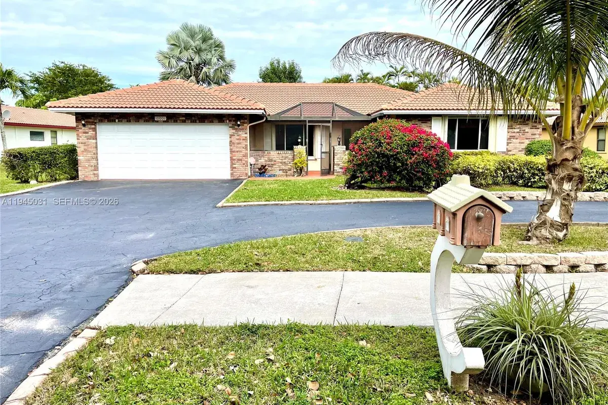 10001 NW 11th Mnr, Coral Springs FL 33071