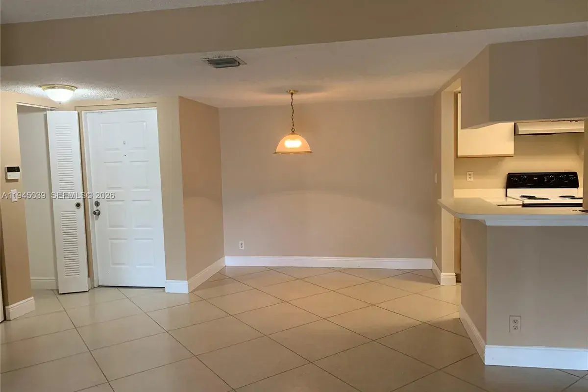 9977 Westview Dr # 116, Coral Springs FL 33076