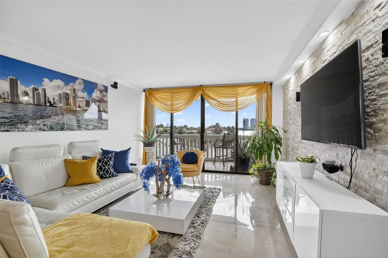 1000 Island Blvd # 312, Aventura FL 33160