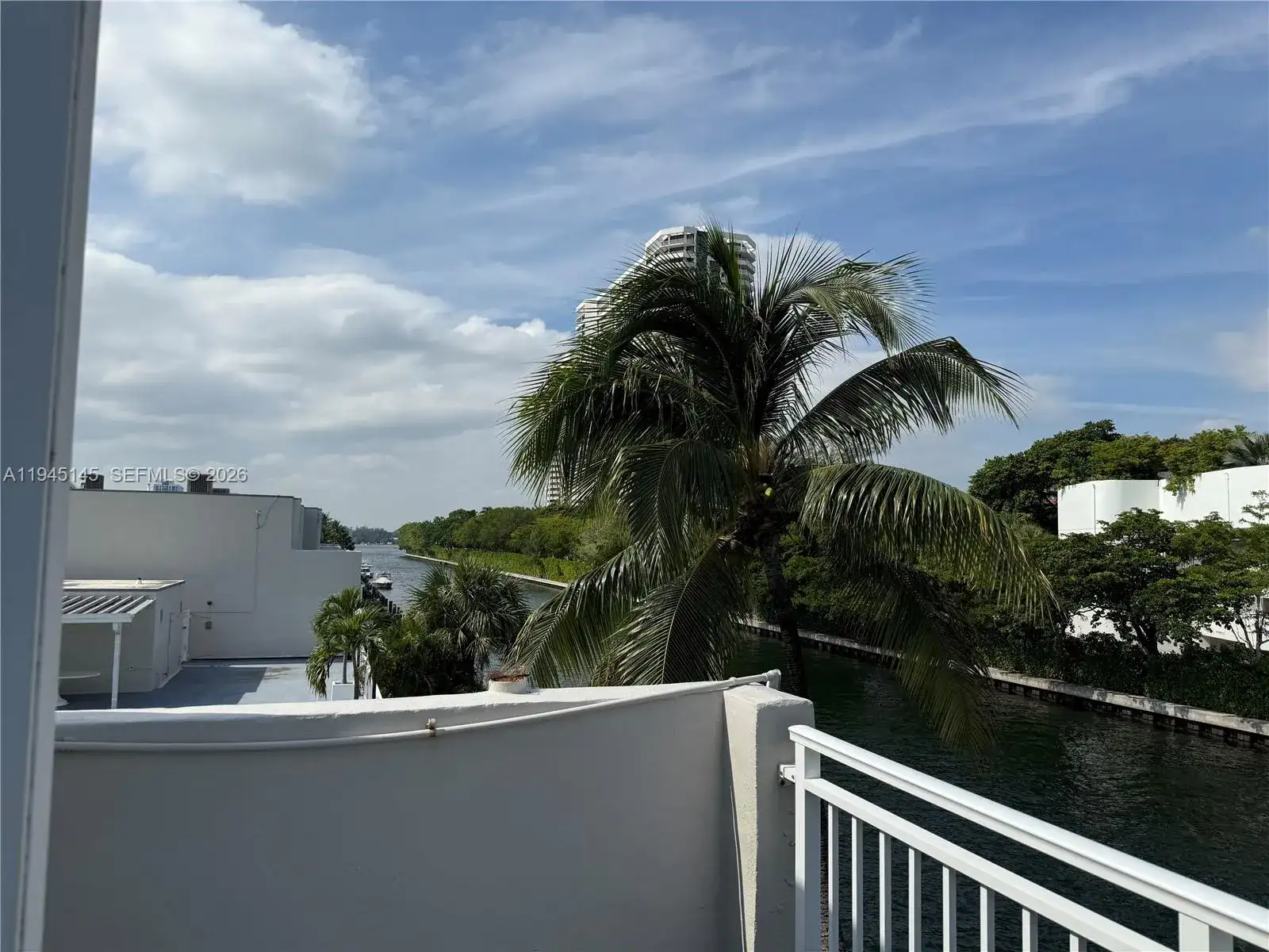 3745 NE 171st St # 40, North Miami Beach FL 33160 photo 2