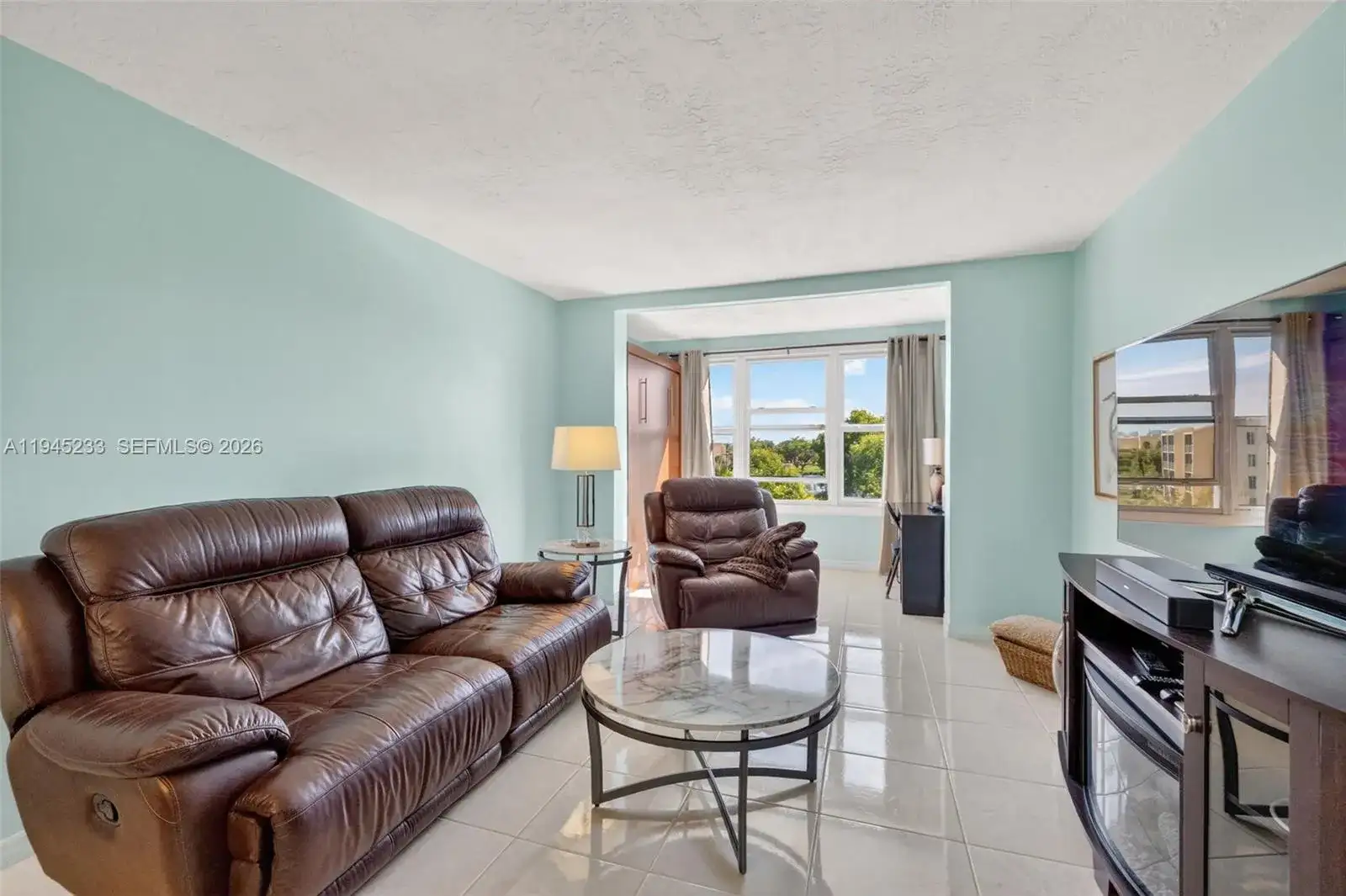 2801 Somerset Dr # 408, Lauderdale Lakes FL 33311 photo 2