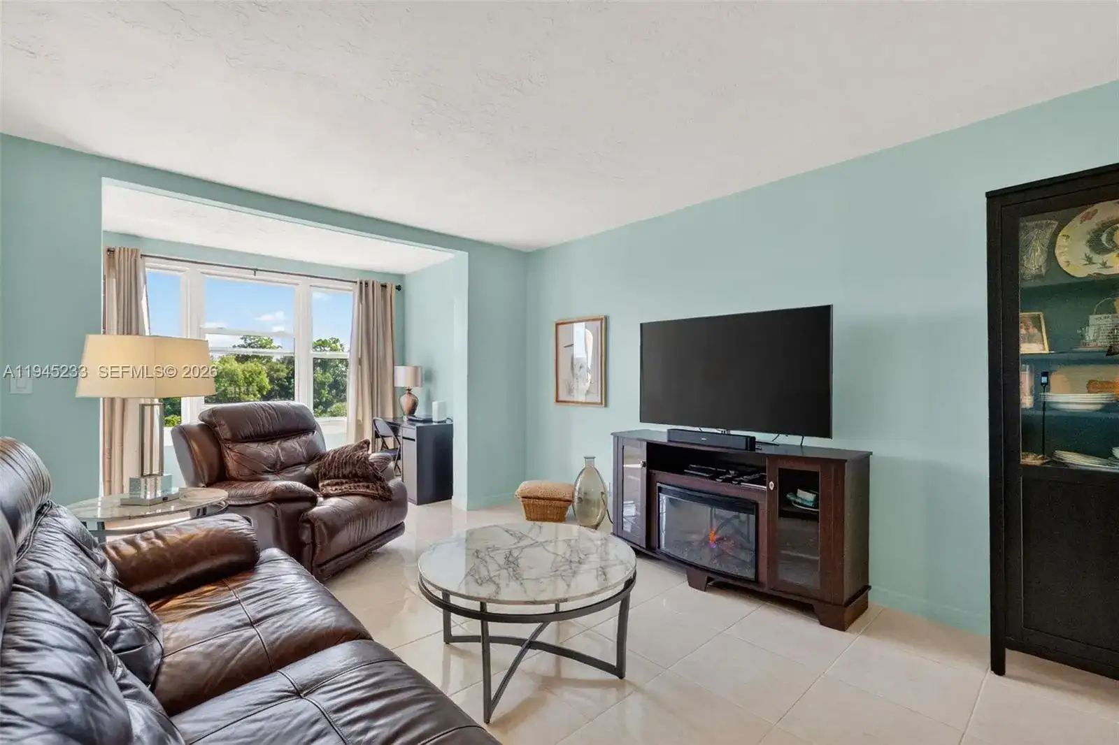 2801 Somerset Dr # 408, Lauderdale Lakes FL 33311 photo 3