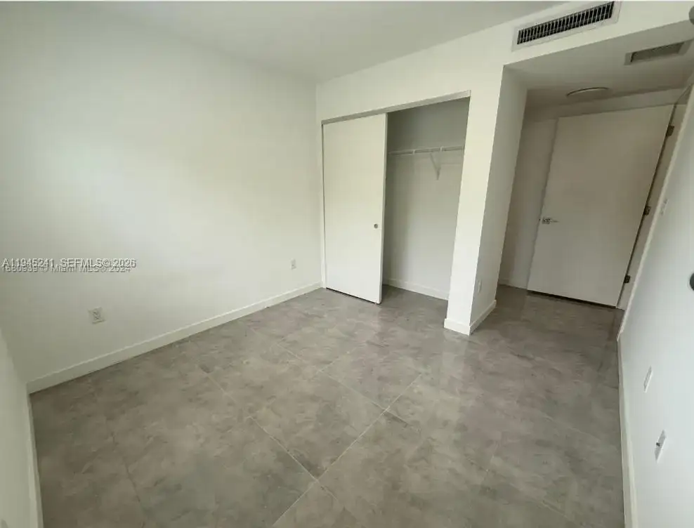 14752 NE 6th Ave # 305, Miami FL 33161 photo 5