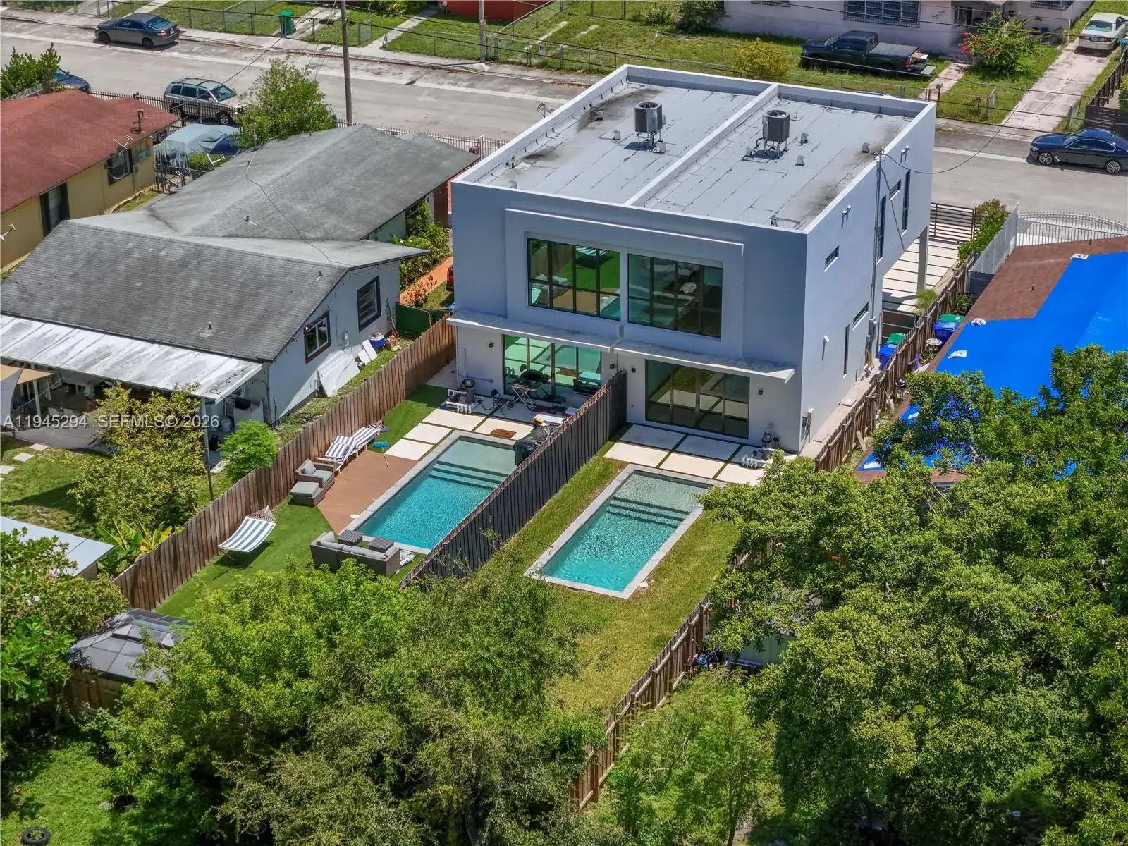 355 NW 50th St, Miami FL 33127 photo 4