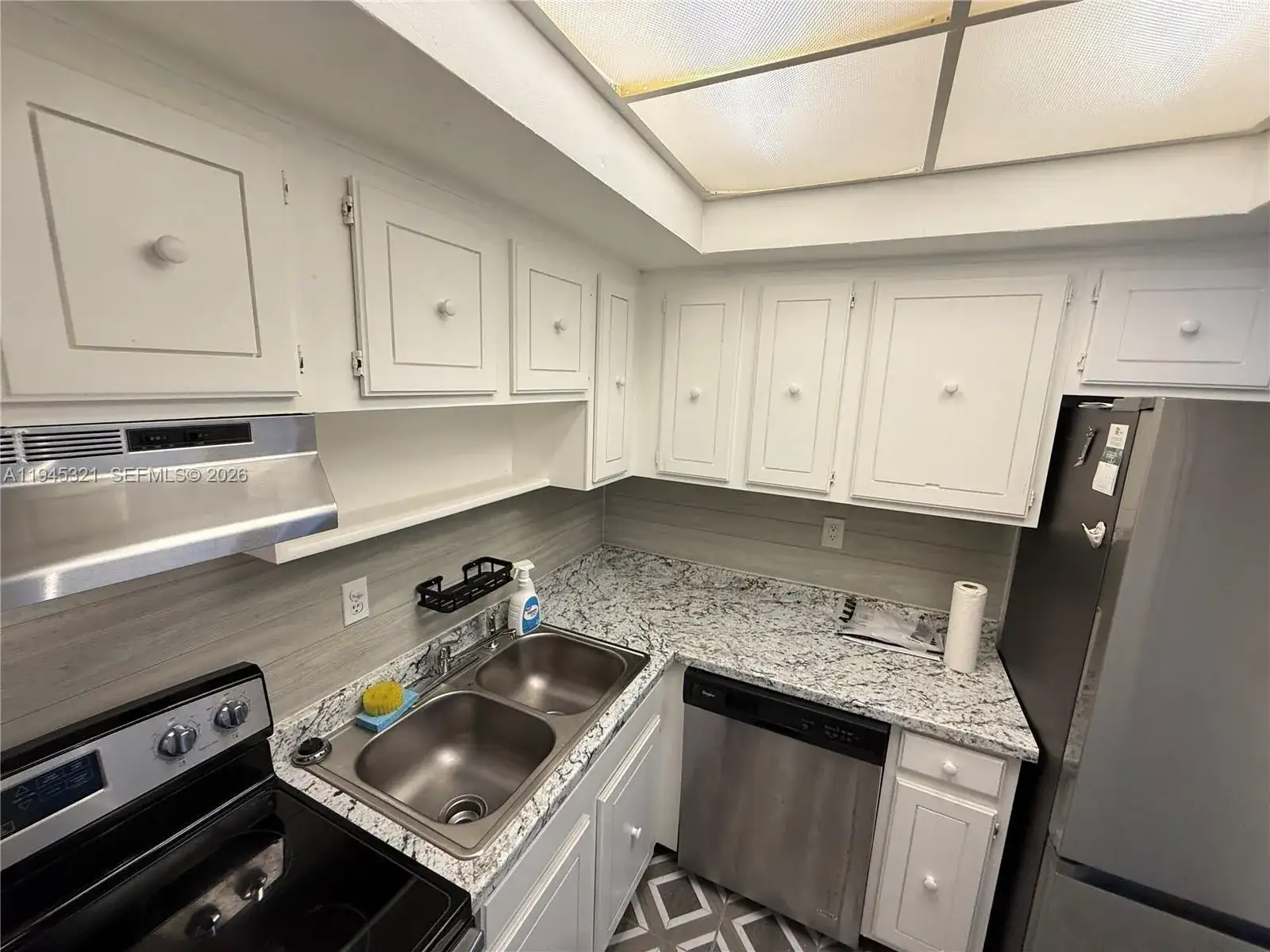 1535 SE 15th St # 202, Fort Lauderdale FL 33316 photo 3