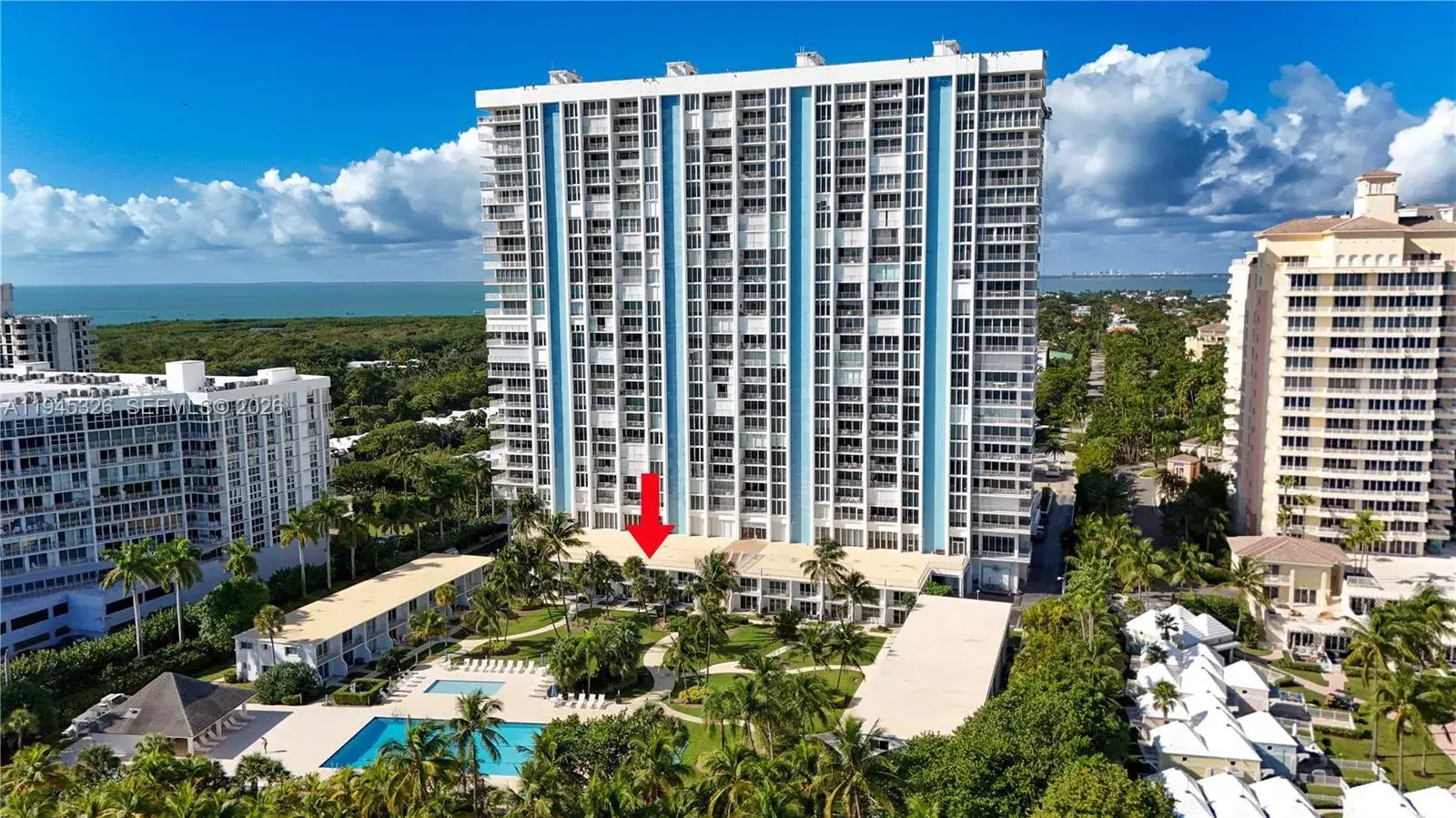 881 Ocean Dr, Key Biscayne FL 33149