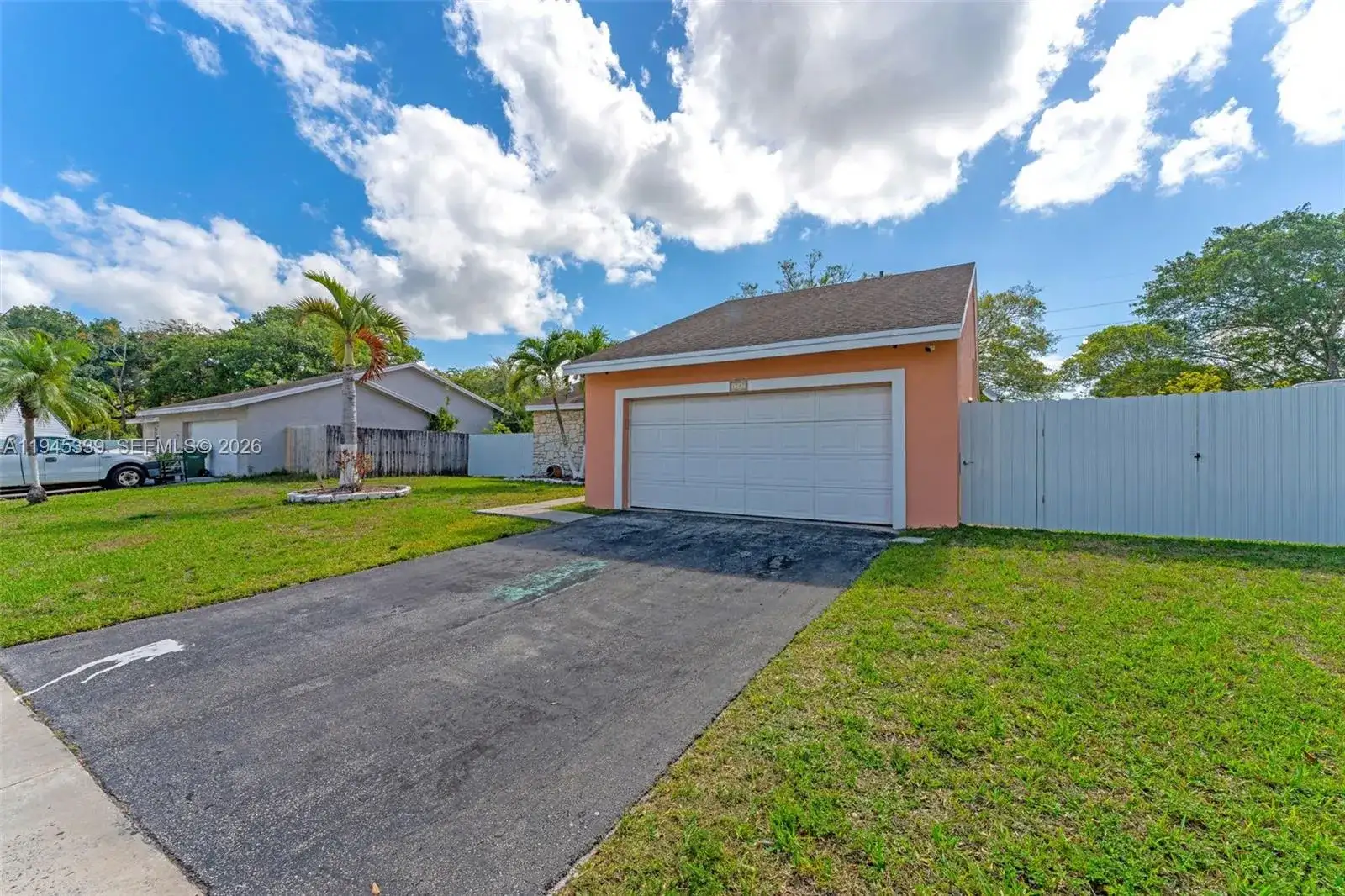 1747 N Goldeneye Ln, Homestead FL 33035 photo 4