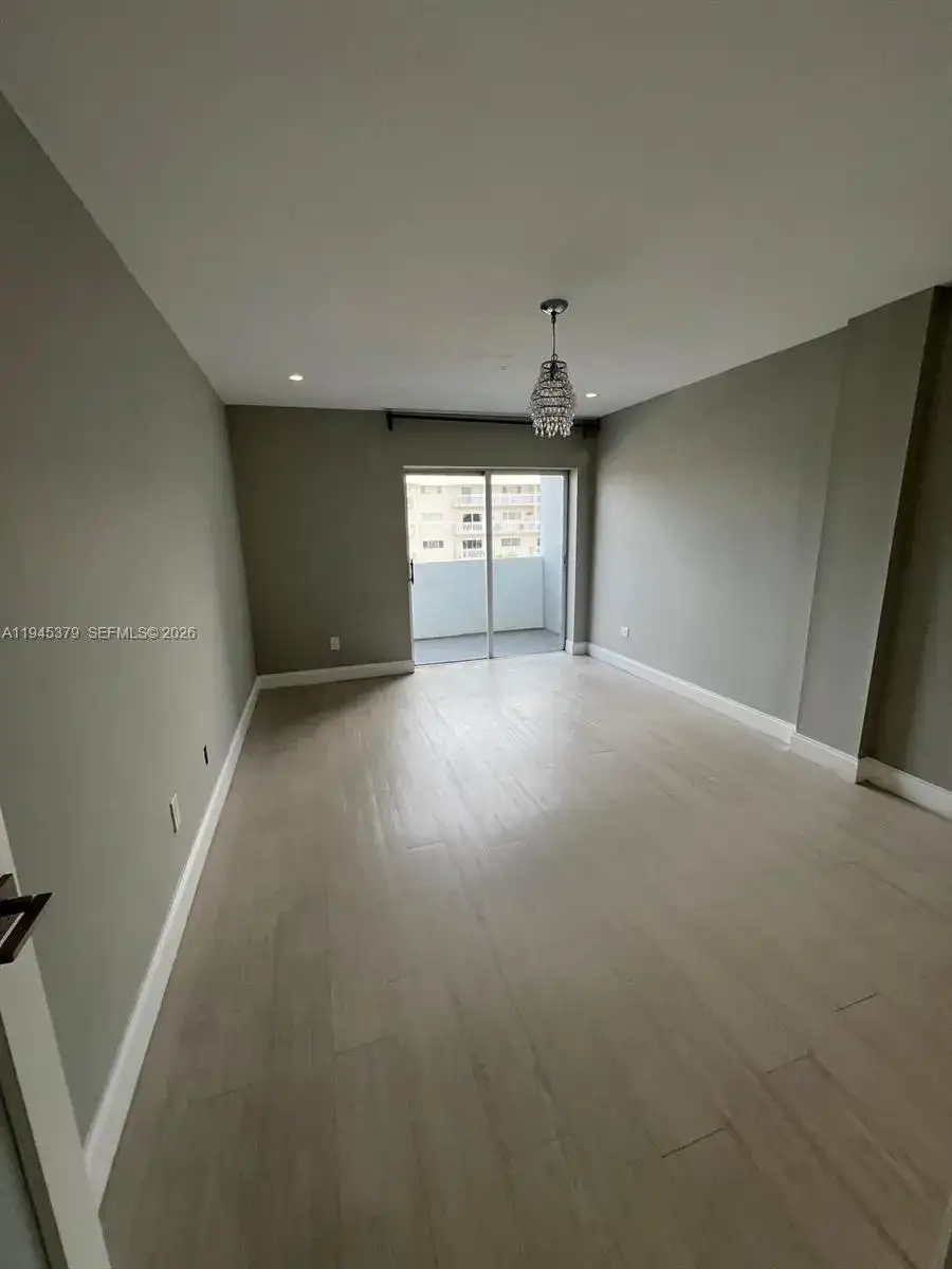 3642 NE 171st St # 504, North Miami Beach FL 33160 photo 2