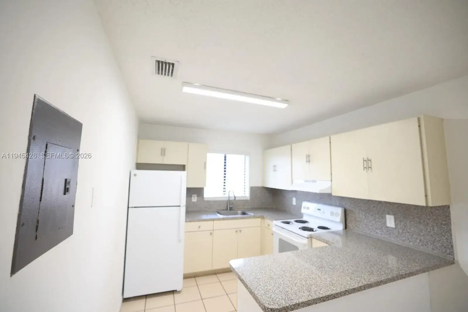 6165 W 22nd Ct # 202, Hialeah FL 33016 photo 3