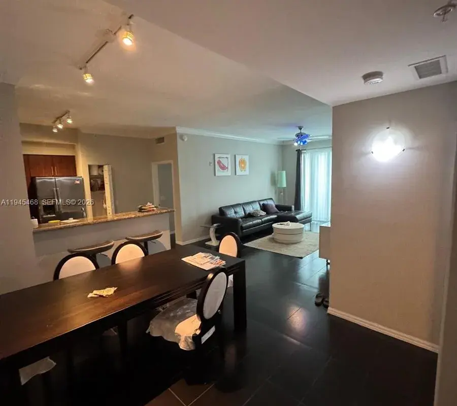 2421 NE 65th St # 611, Fort Lauderdale FL 33308
