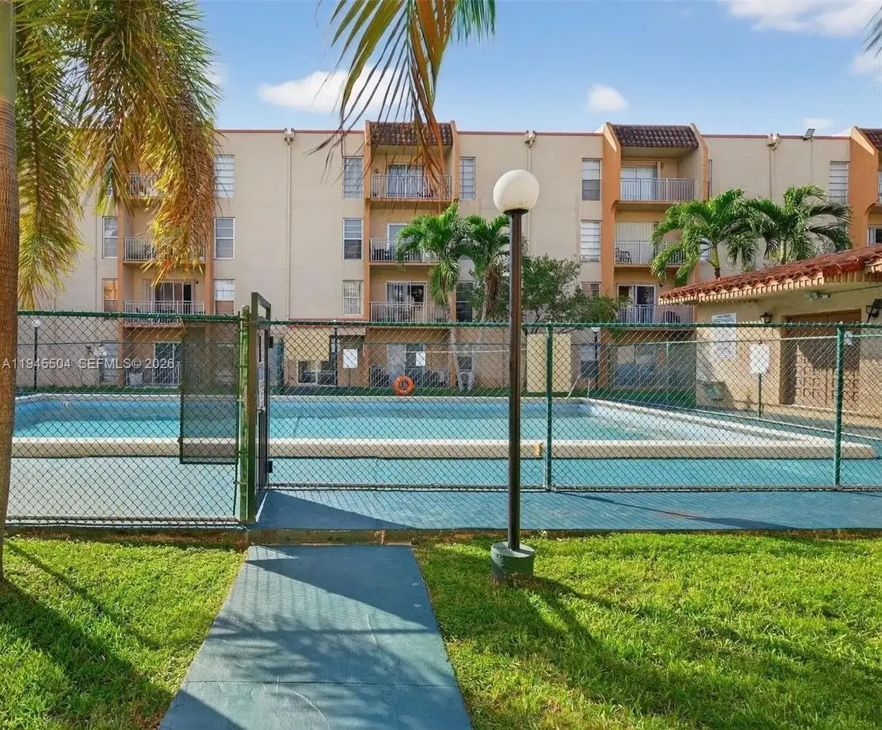4841 NW 7th St # 4, Miami FL 33126 photo 3