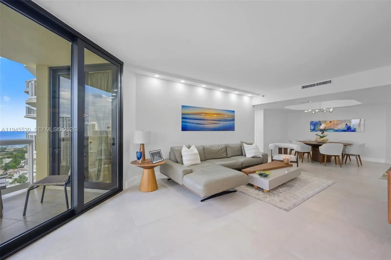 20191 E Country Club Dr # 2202, Aventura FL 33180